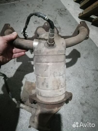 Выпускной коллектор,катализатор ваз 1.6 8кл