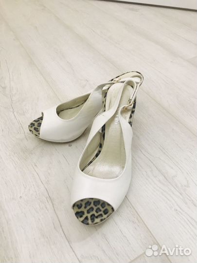 Босоножки женские 38 размер