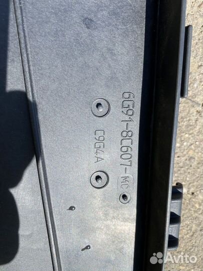 Диффузор радиатора Volvo V70 BW 6G918C607