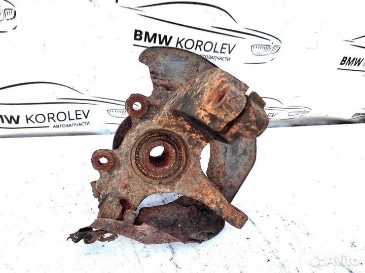 Поворотный кулак передний правый (2002-2009) Mazda