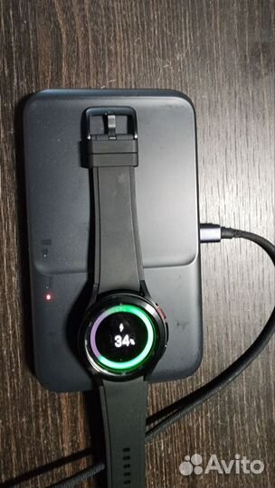 Беспроводное зарядное устройство EP-P4300