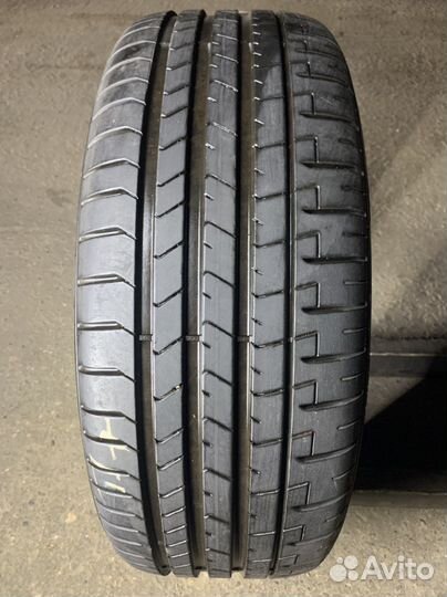 Pirelli P Zero PZ4 245/45 R20