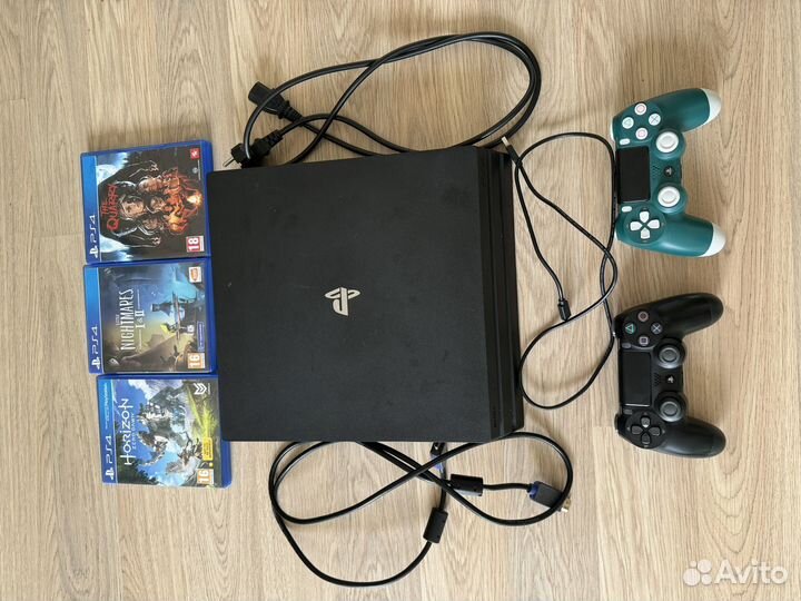 Sony playstation 4 pro 1tb 2 геймпада