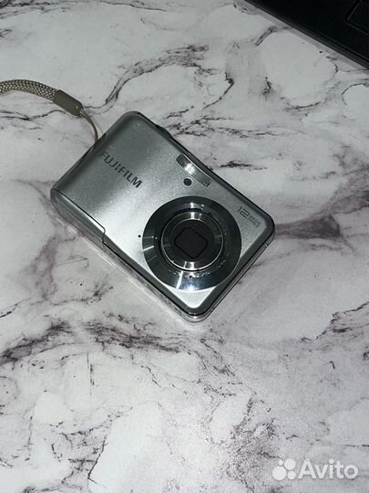 Цифровой фотоаппарат fujifilm finepix av 100