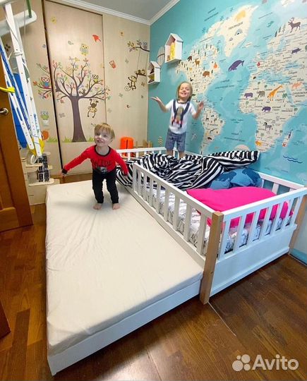 Детская кровать от 2 лет с бортиками