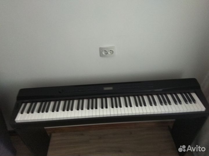 Цифровое пианино Casio Privia PX-330