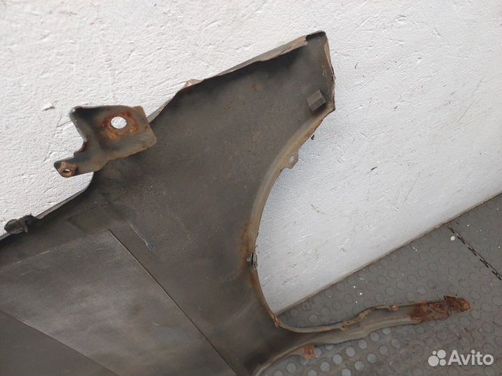 Крыло левое переднее Nissan Elgrand