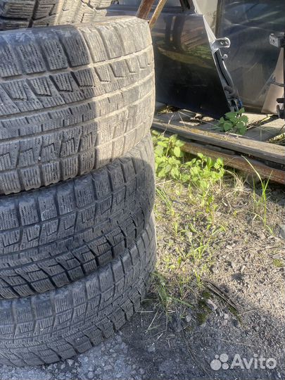 Bridgestone Blizzak Revo2 235/55 R17 99Q