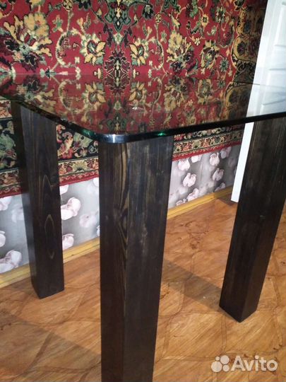 Стол стеклянный 80на80