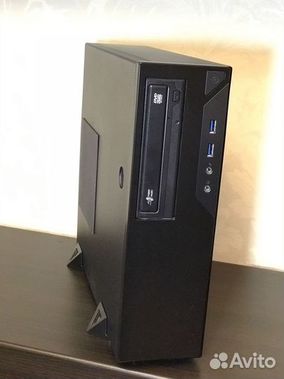 Рабочая станция Xeon E5 Quadro P620 (настольная)