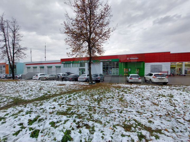 Здание, 1305 м²