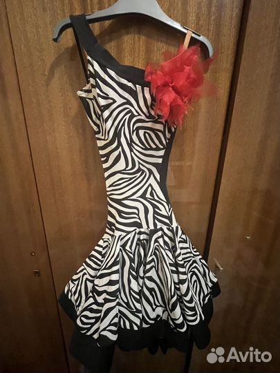 Платье турнирное для бальных танцев латина ю1