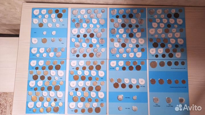 Альбом с монетами