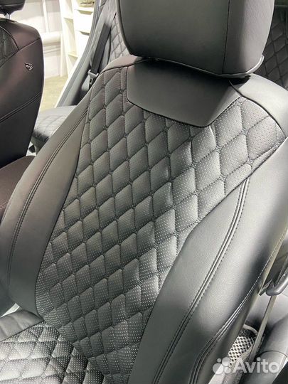 Чехлы Байрон Skoda Rapid чёрный ромб