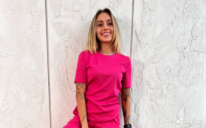 Трикотажная футболка 48 размер