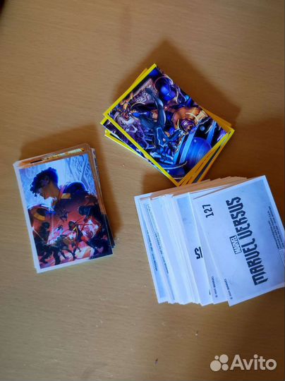 Наклейки panini бетман и марвел