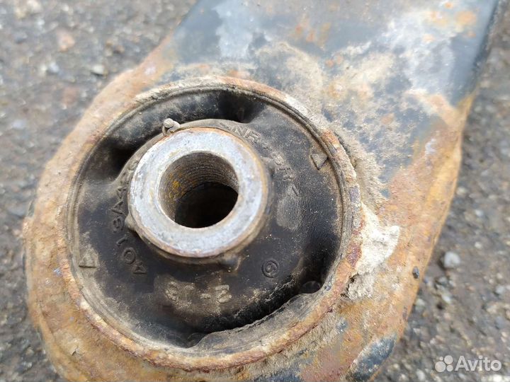 Передний рычаг mitsubishi outlander 3