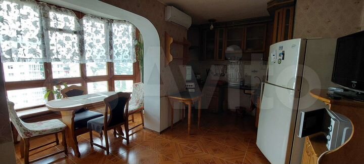 2-к. квартира, 70 м², 6/6 эт.