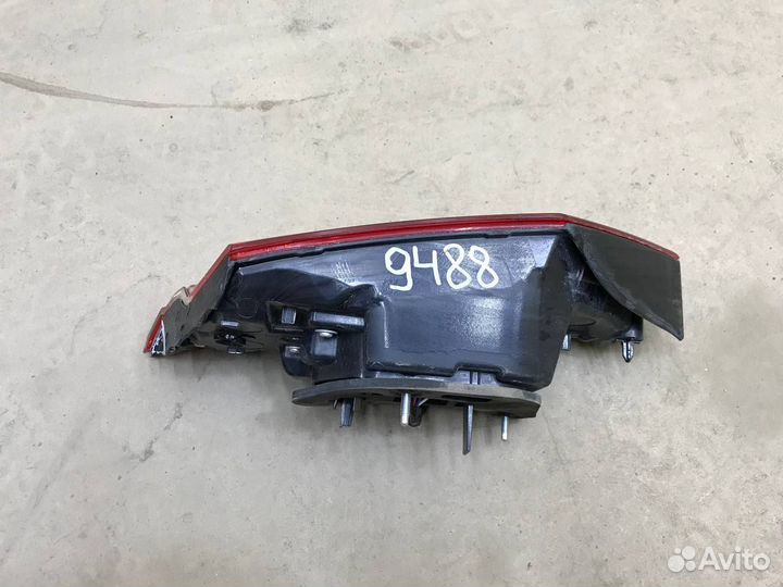 Фонарь задний левый Toyota Camry