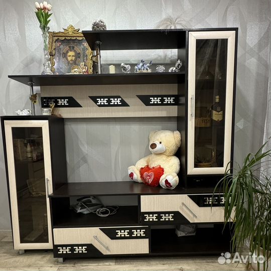 Шкаф стенка