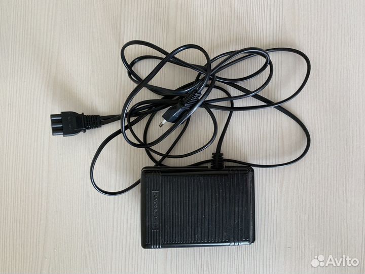 Швейная машина Janome Top 12