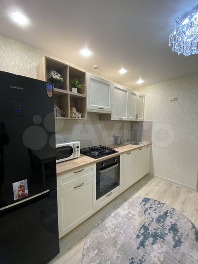 2-к. квартира, 58 м², 2/16 эт.