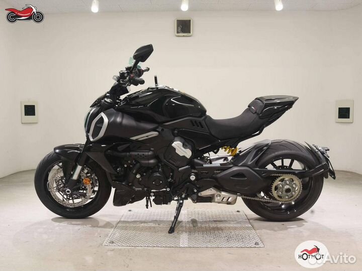 Ducati Diavel V4 2023г