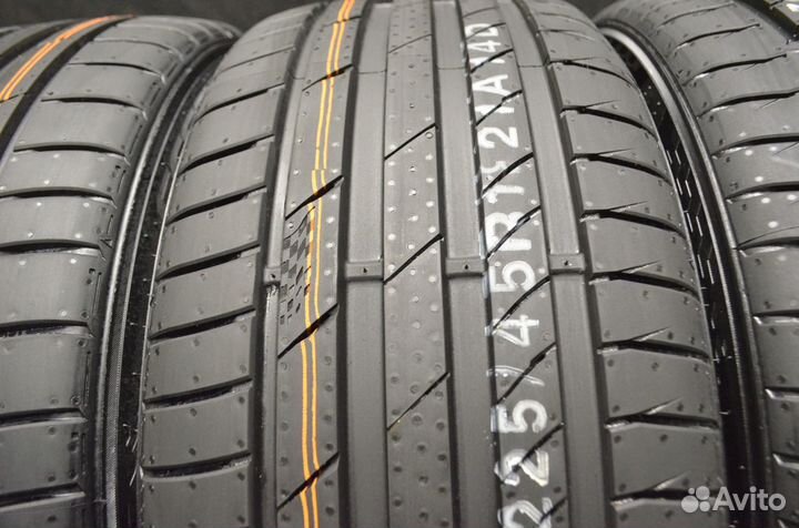 Kumho Ecsta PS71 225/45 R18 95Y