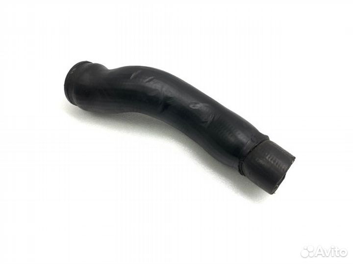 Патрубок интеркулера Audi A6 C4 AAT / 2500CC