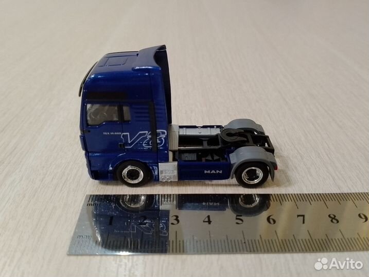 300) Тягач MAN