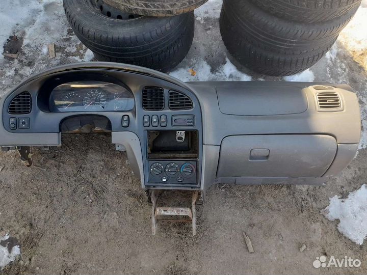 Торпеда в сборе на kia shuma