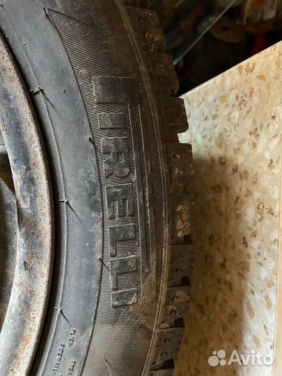 Pirelli Ice Zero 205/55 R16 94T