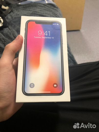 iPhone X, 64 ГБ