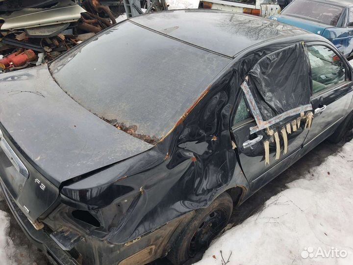 Продаю на запчасти китайские авто бад F3