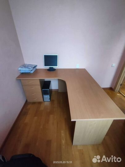 Стол