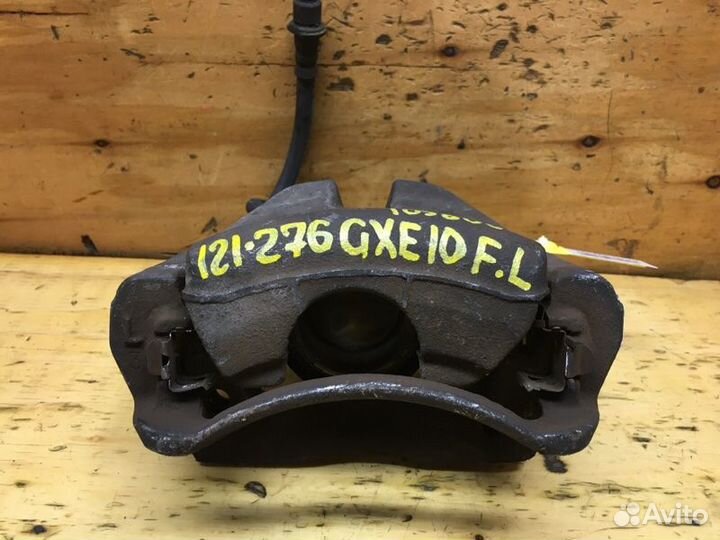 Суппорт передний левый Toyota Altezza GXE10 1GFE