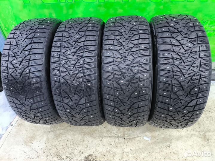 Bridgestone Blizzak Spike-02 SUV 265/45 R21