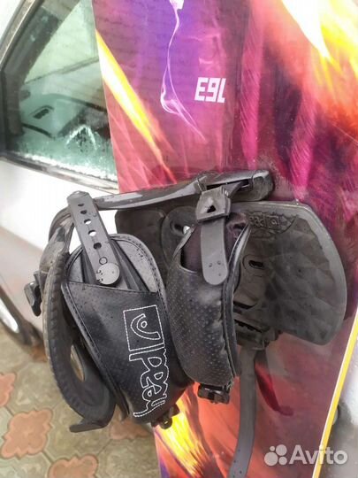 Доска для сноуборда и ботинки black faire