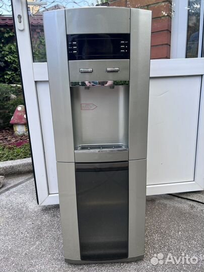 Кулер для воды