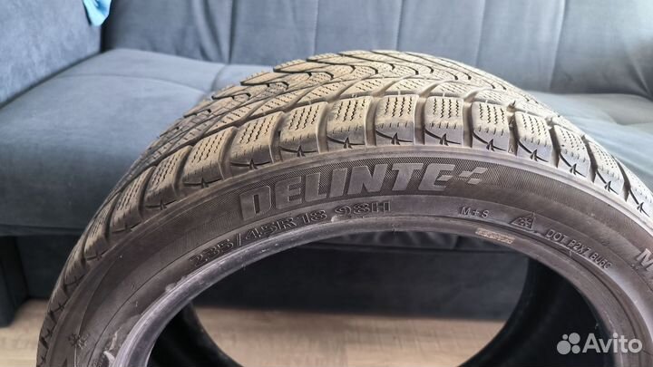 Gislaved Nord Frost 200 235/45 R18 98T