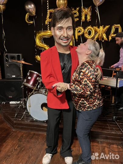 Ростовая кукла стриптиз