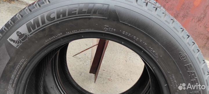 Michelin Latitude Tour HP 235/65 R17 104V