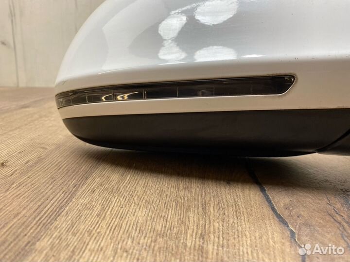 Зеркало правое Audi A3 8P CAX 1.4 2013