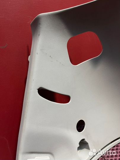 Обшивка салона правая Daihatsu Sirion M3 1KR-FE