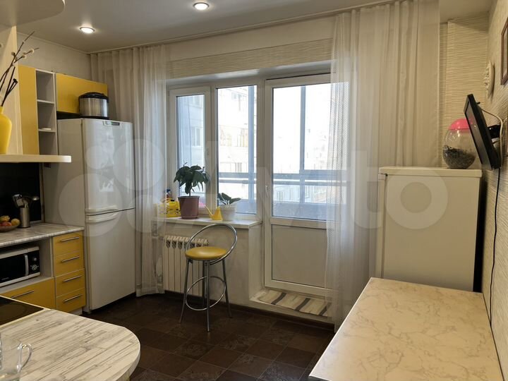 2-к. квартира, 58 м², 7/17 эт.