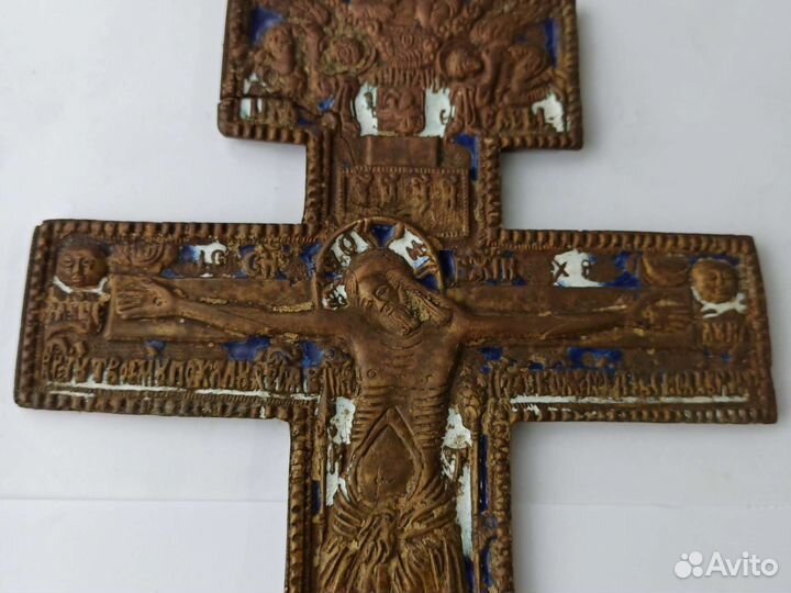 Медный старинный крест