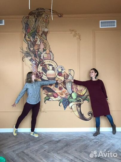 Роспись стен, барельеф, картины