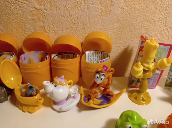 Разные игрушки из киндера