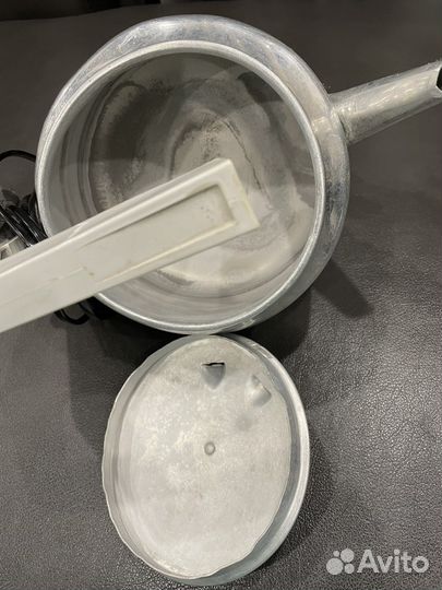 Чайник электрический бу