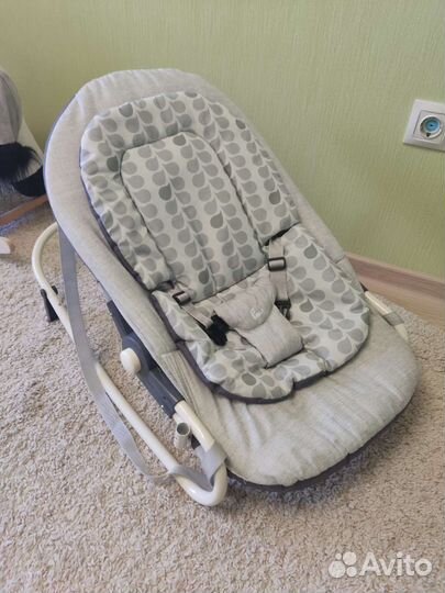 Шезлонг детский